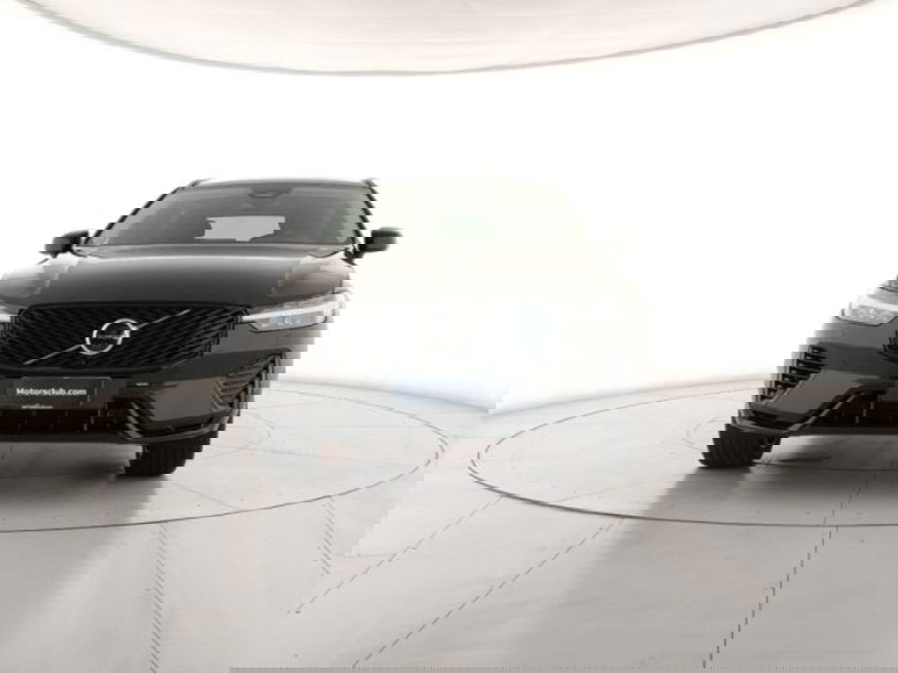 Volvo XC60 nuova a Modena (7)