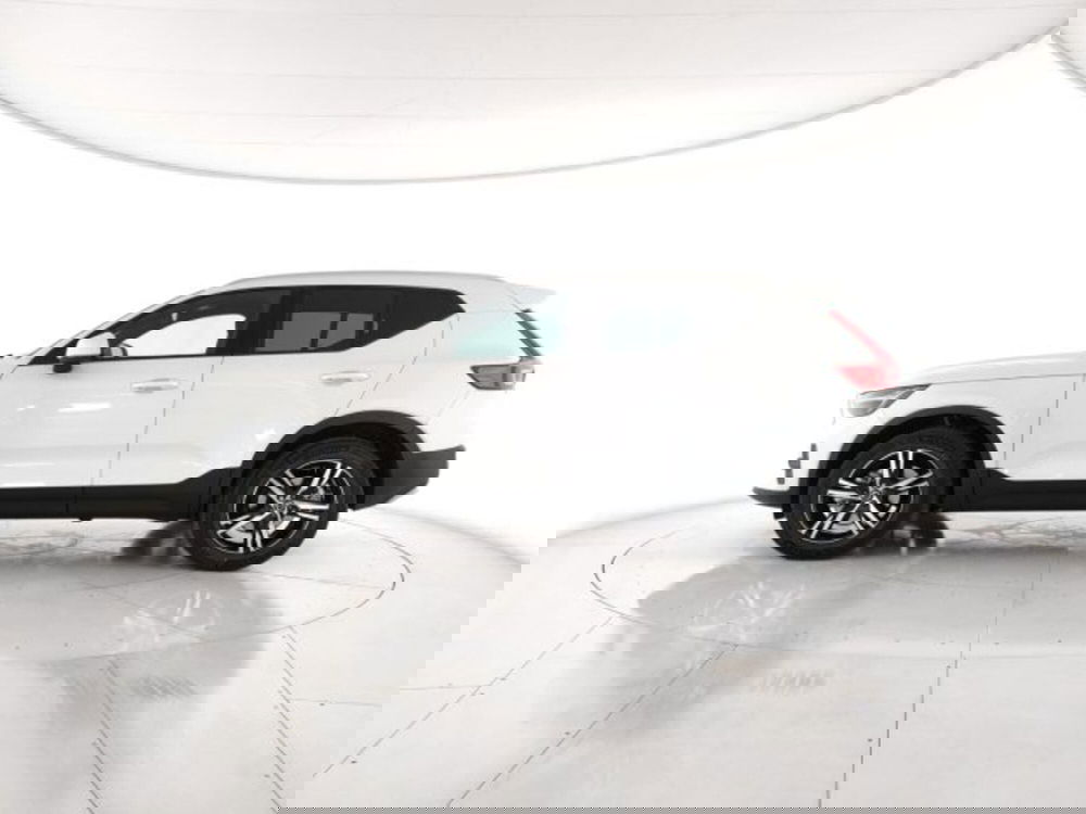 Volvo XC40 nuova a Modena (3)
