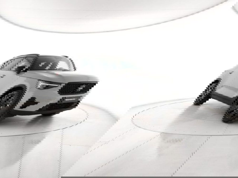 Volvo XC40 nuova a Modena (6)