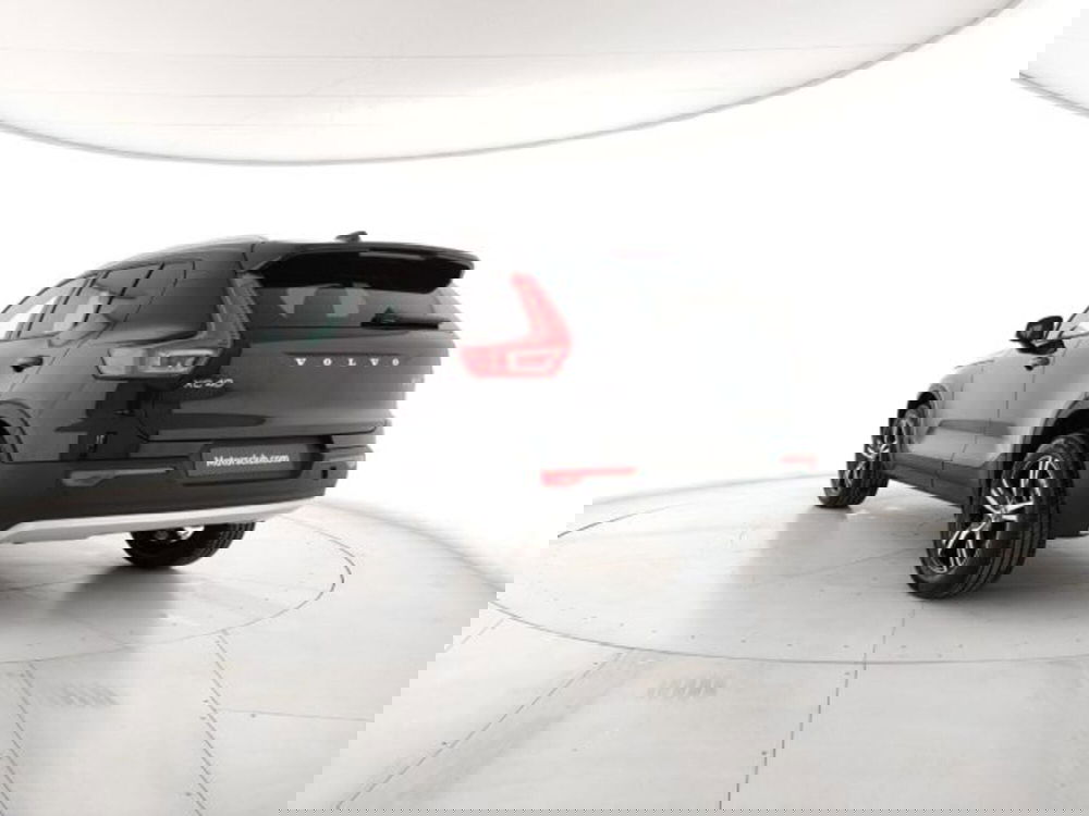 Volvo XC40 nuova a Modena (3)