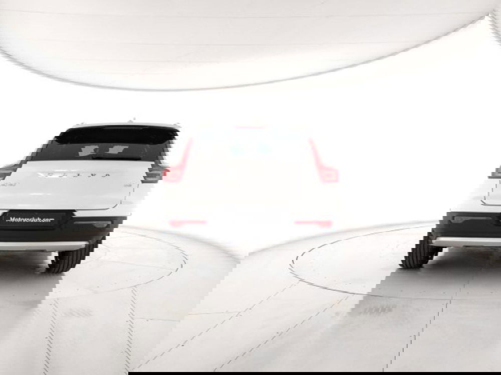 Volvo XC40 nuova a Modena (5)
