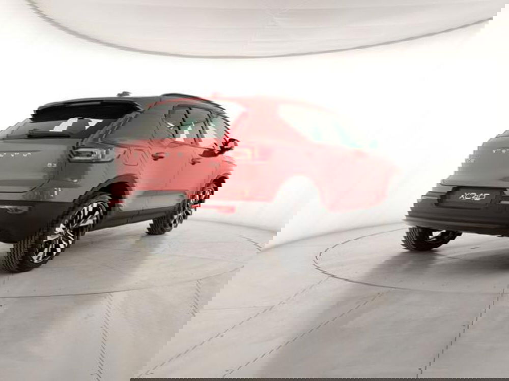 Volvo XC40 nuova a Modena (5)