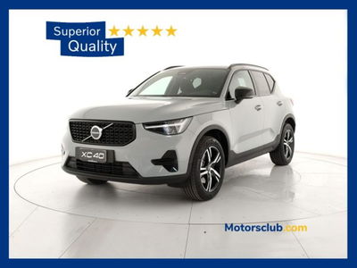 Volvo XC40 B3 automatico Plus Dark N1 nuova a Modena