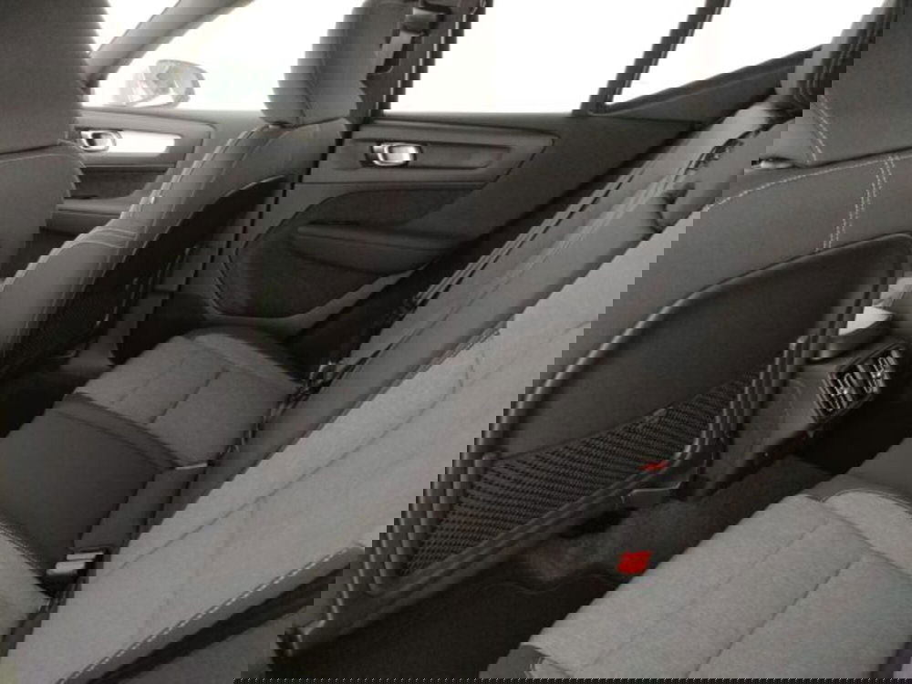 Volvo XC40 nuova a Modena (10)
