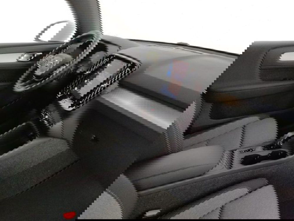 Volvo XC40 nuova a Modena (11)