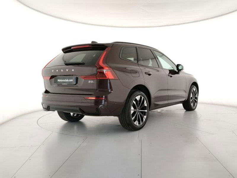 Volvo XC60 nuova a Modena (5)