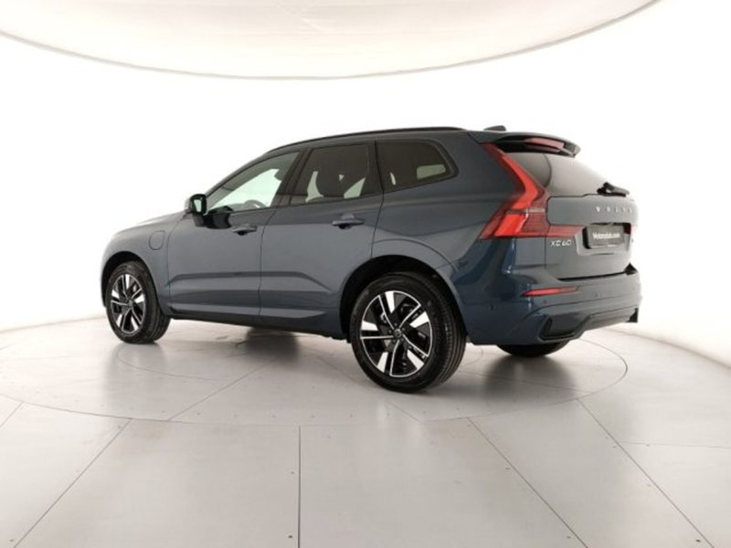 Volvo XC60 nuova a Modena (3)