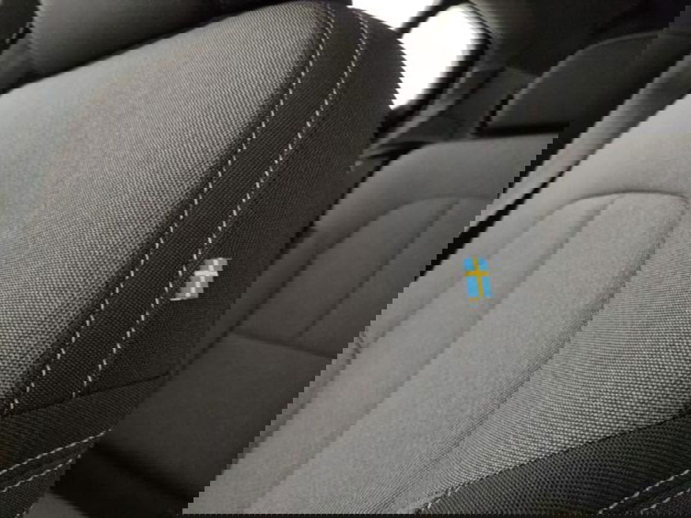 Volvo XC40 nuova a Modena (13)