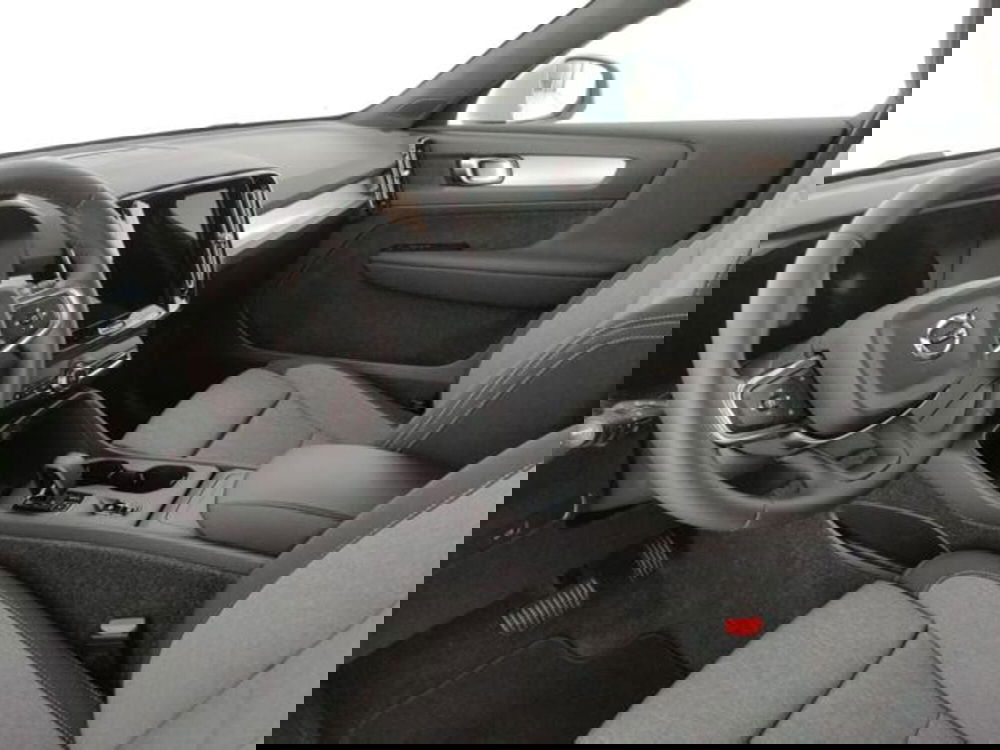 Volvo XC40 nuova a Modena (14)