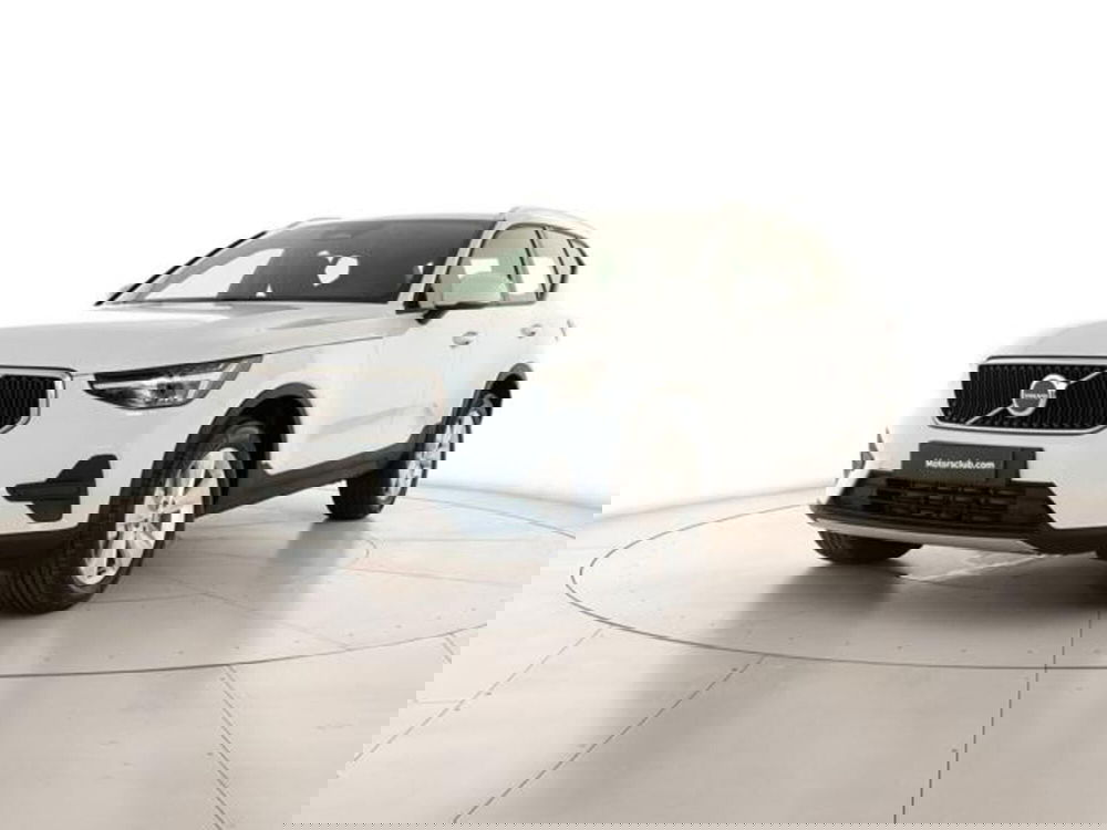 Volvo XC40 nuova a Modena (2)