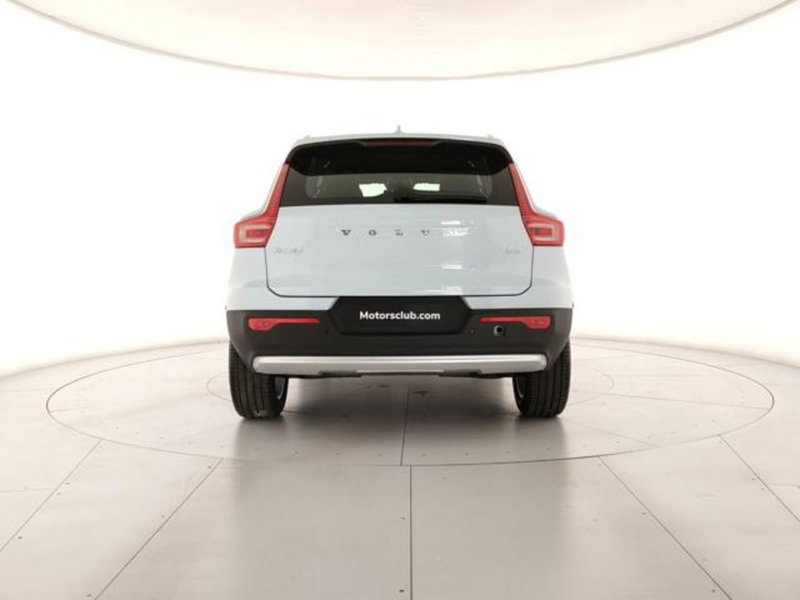 Volvo XC40 nuova a Modena (4)