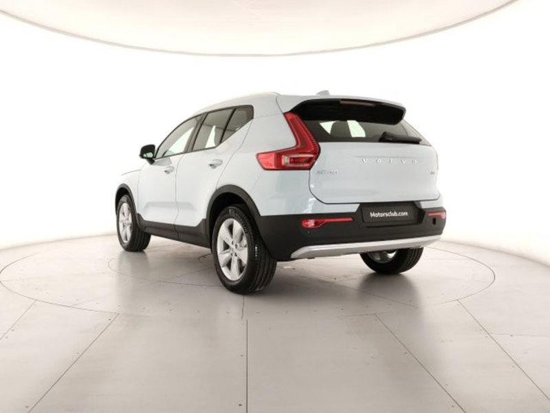 Volvo XC40 nuova a Modena (3)