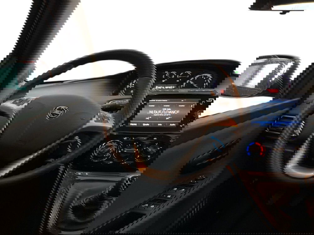 Lancia Ypsilon usata a Torino (12)