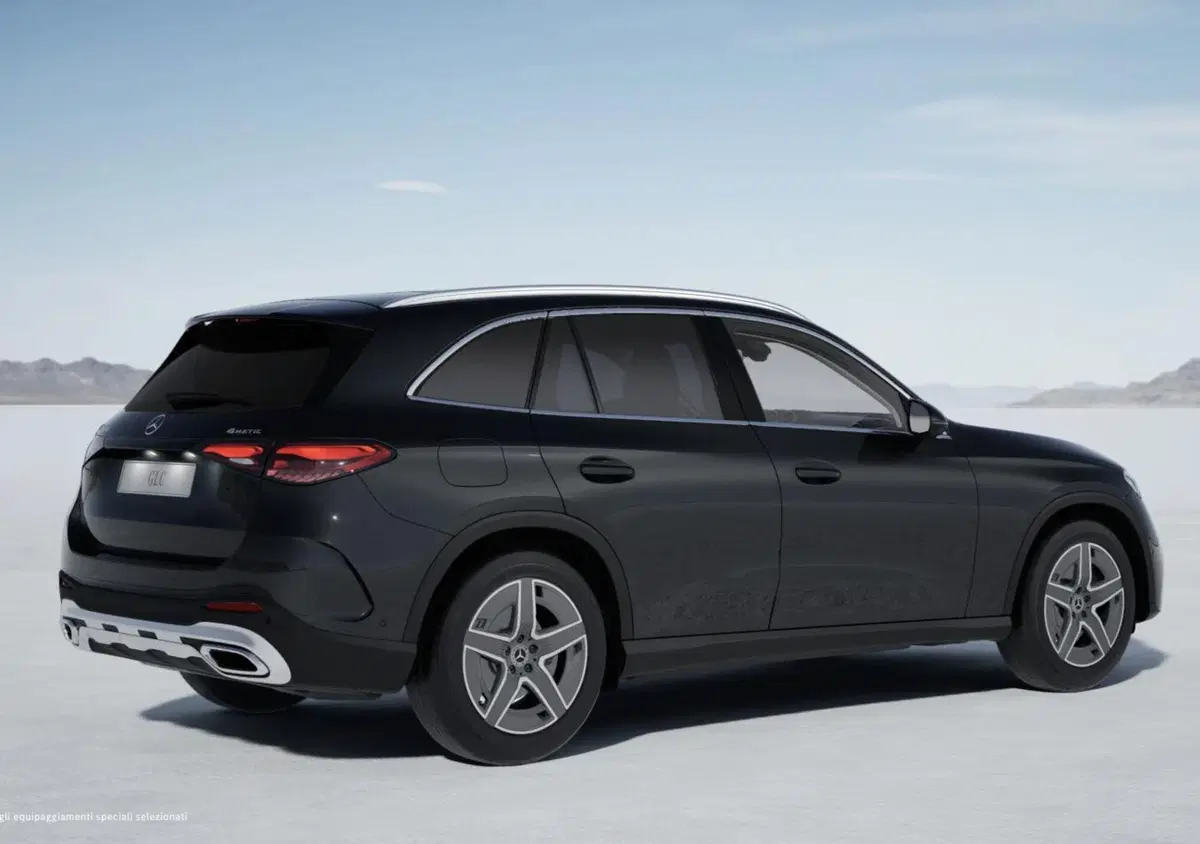Mercedes-Benz GLC nuova a Bergamo (2)