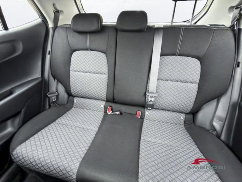 Kia Picanto nuova a Perugia (11)