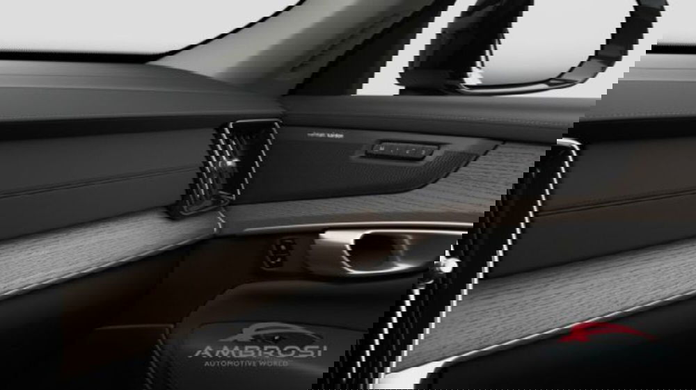 Volvo XC90 nuova a Perugia (14)