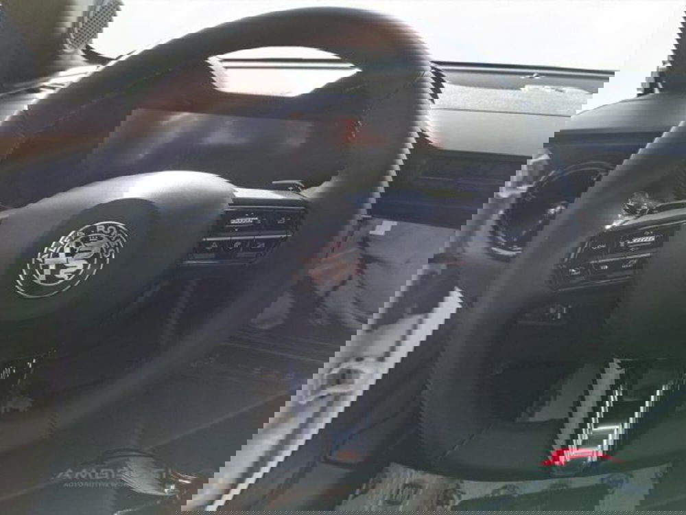 Alfa Romeo Junior nuova a Perugia (14)