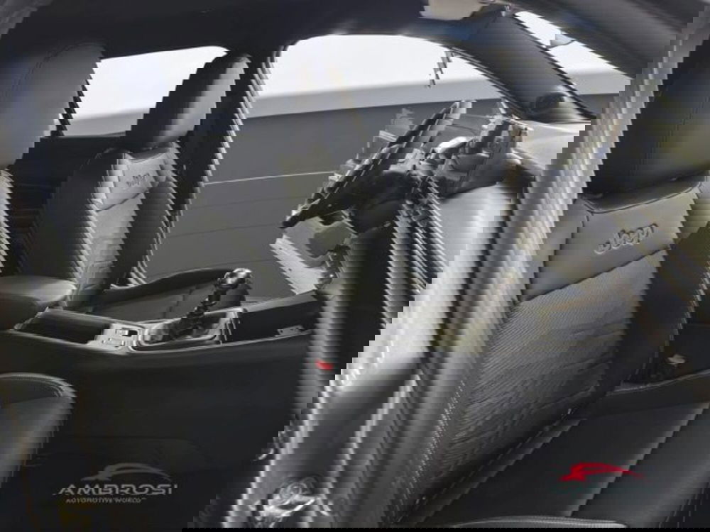 Jeep Avenger nuova a Perugia (12)