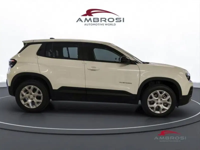 Jeep Avenger nuova a Perugia (5)
