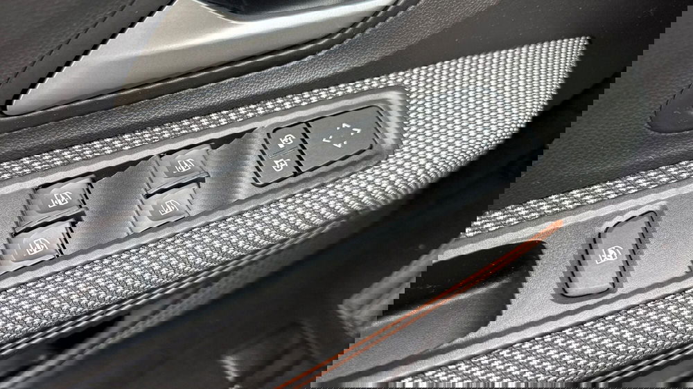 Dacia Sandero usata a Treviso (13)