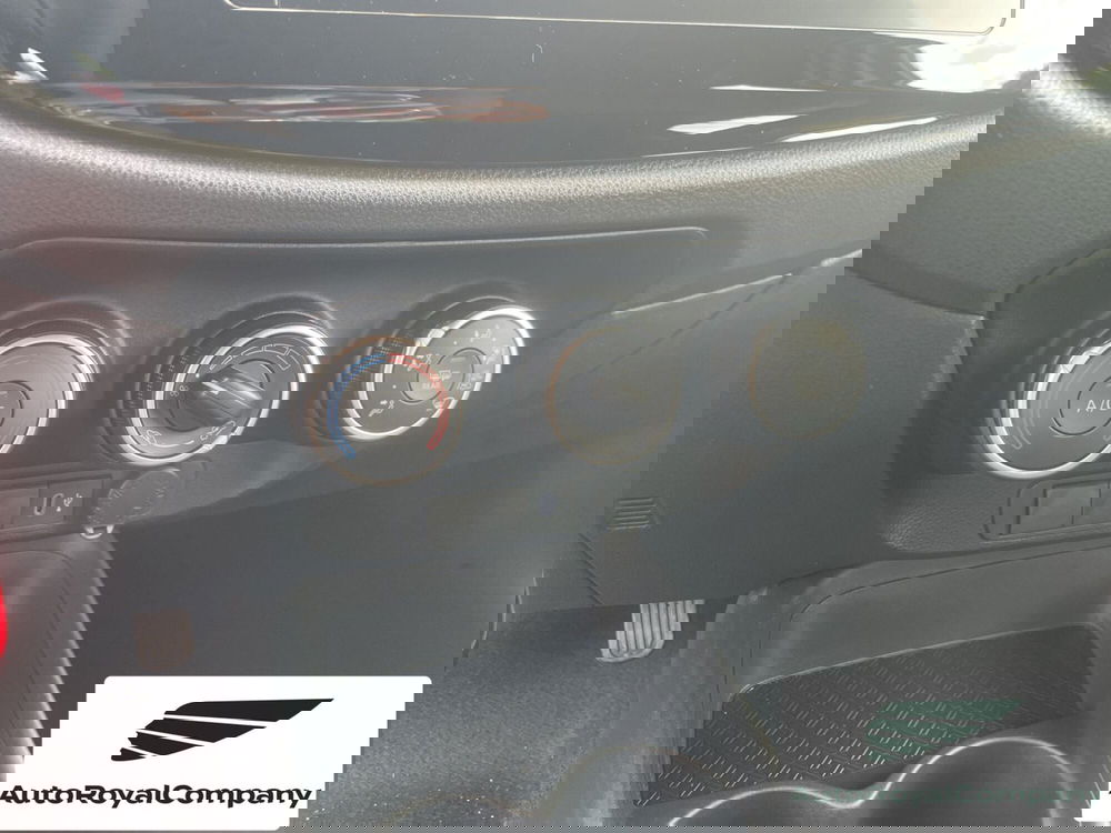 Toyota Aygo X nuova a Roma (16)