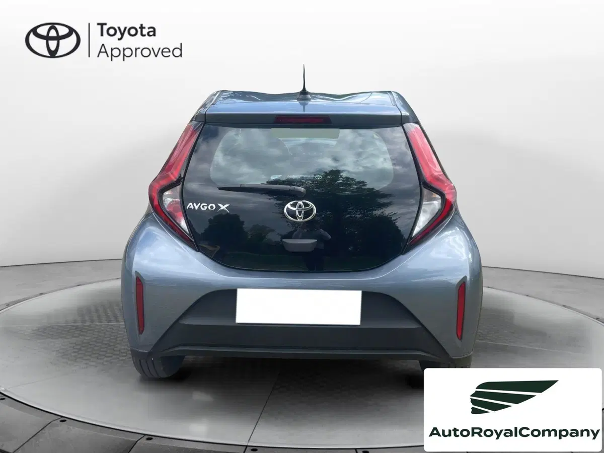 Toyota Aygo X nuova a Roma (4)