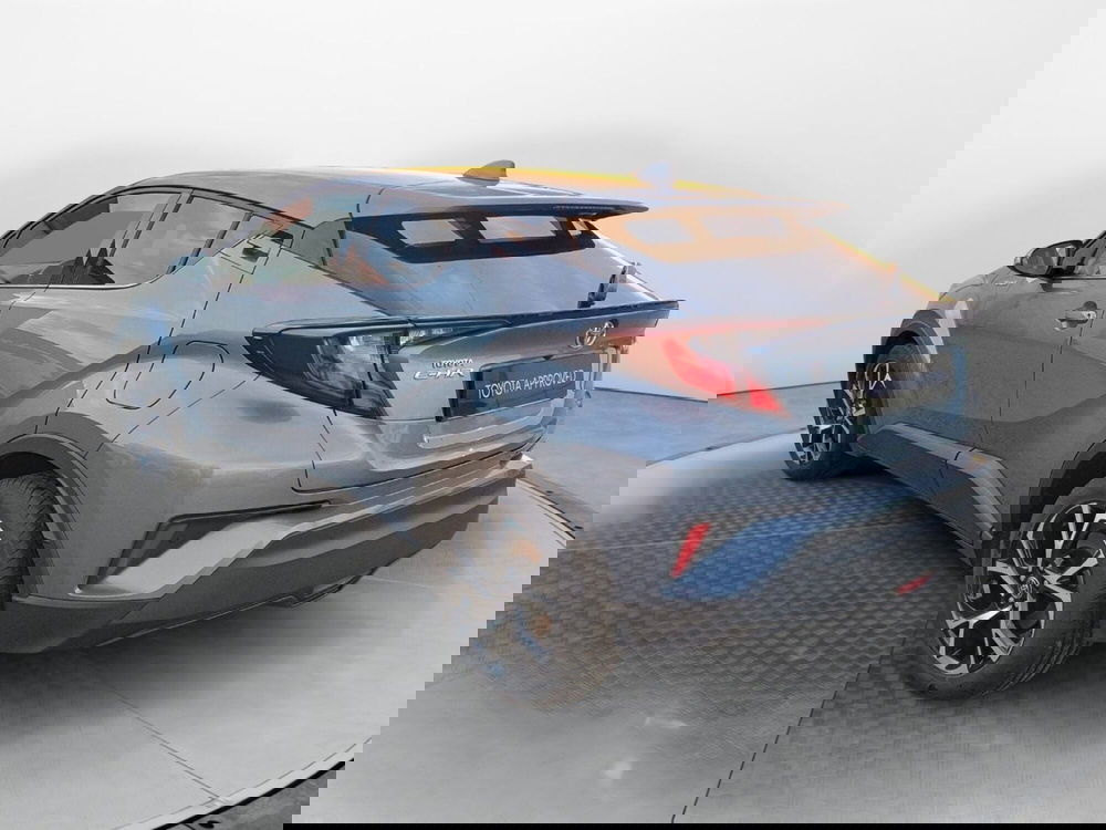 Toyota Toyota C-HR usata a Reggio Calabria (3)