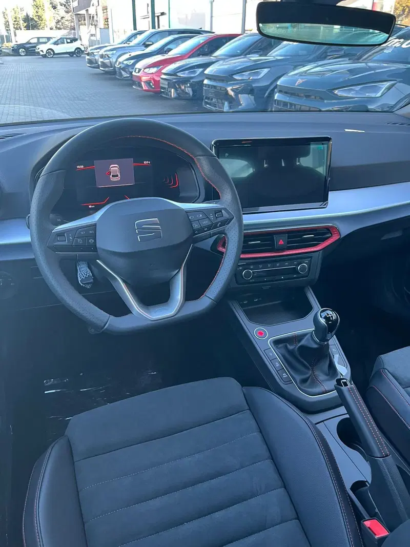 SEAT Ibiza nuova a Lecco (8)