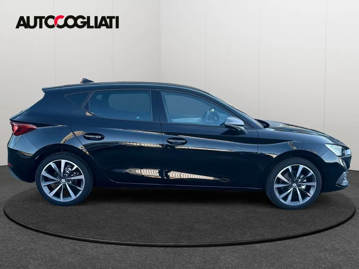 SEAT Leon nuova a Lecco (3)