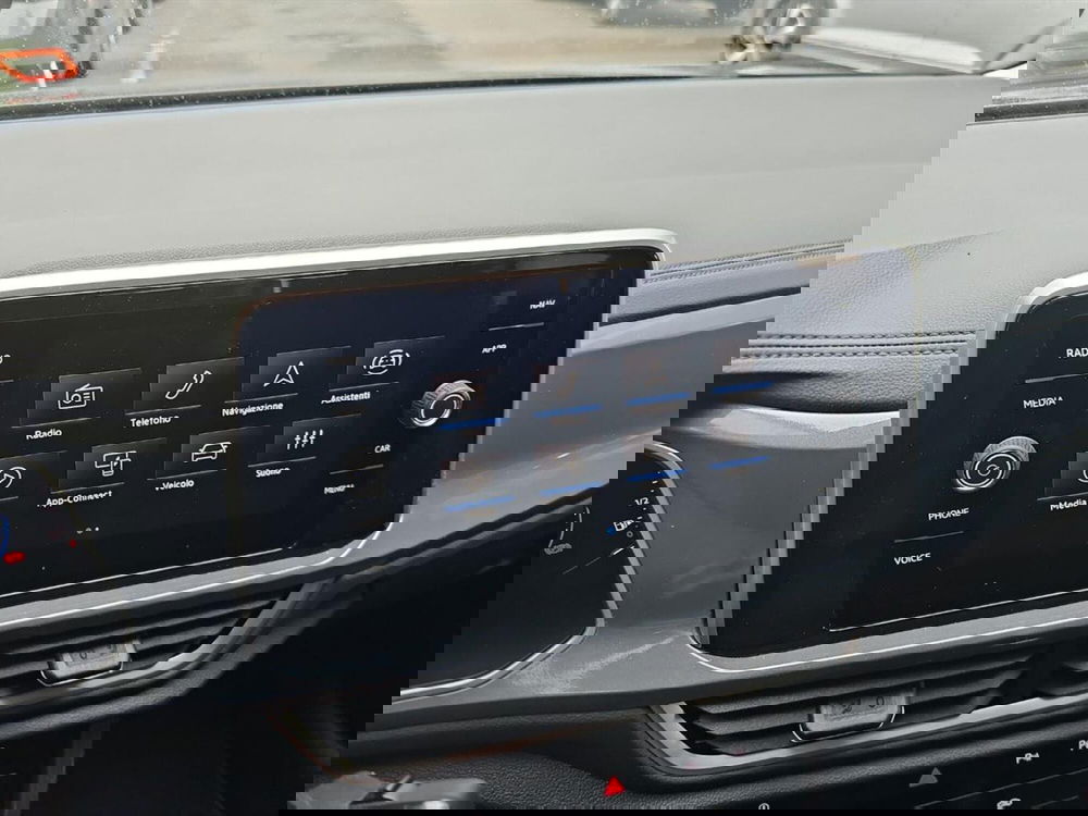 Volkswagen T-Roc usata a Lecco (13)