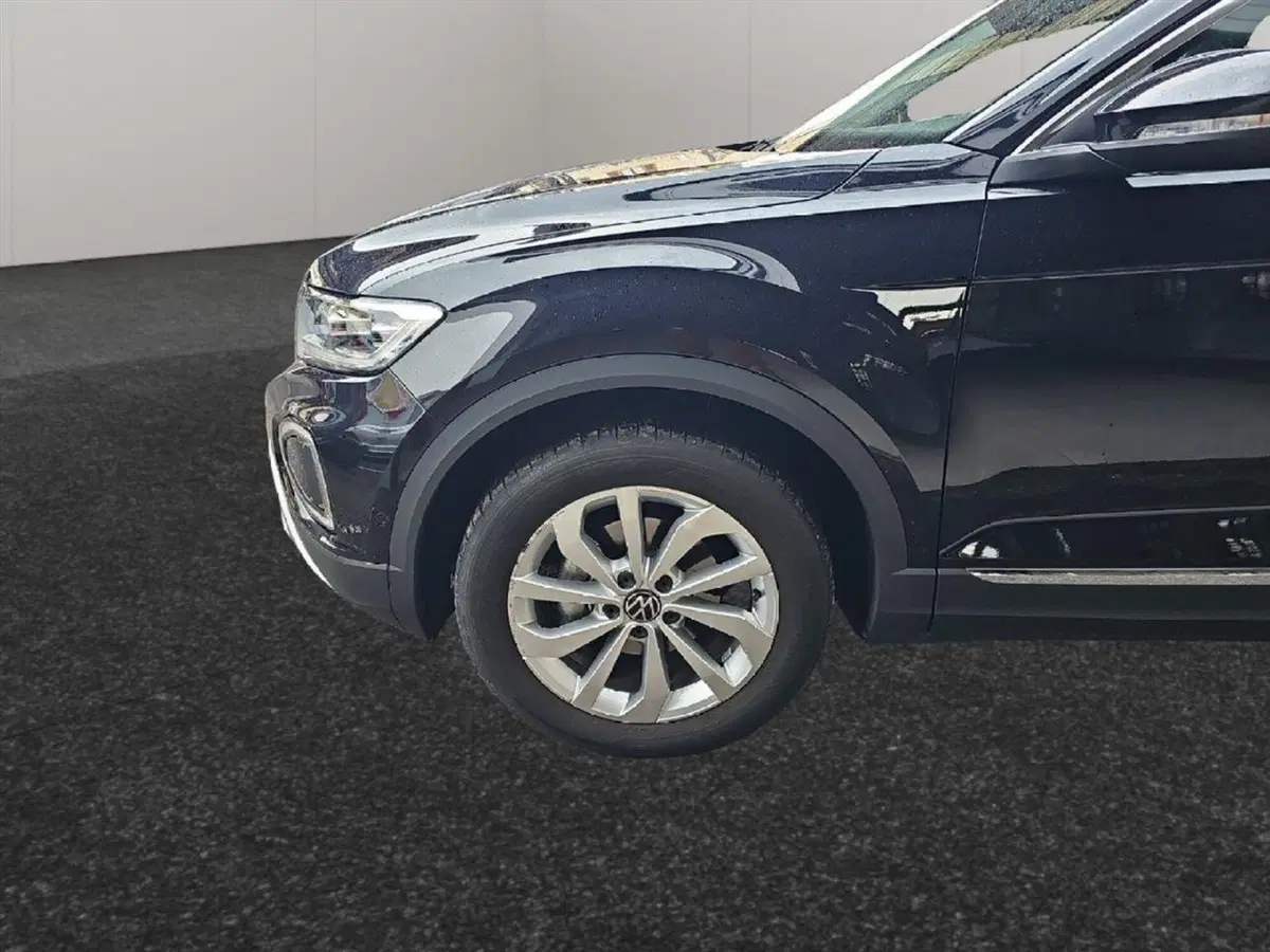 Volkswagen T-Roc usata a Lecco (15)