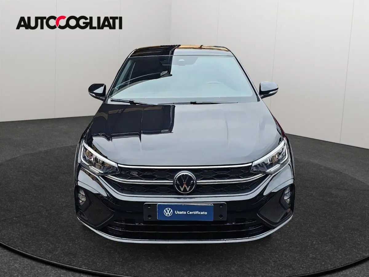 Volkswagen Taigo usata a Lecco (2)