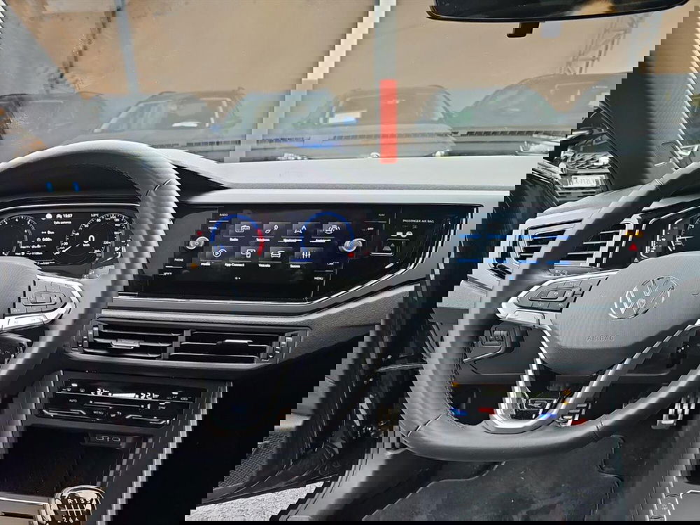 Volkswagen Taigo usata a Lecco (9)