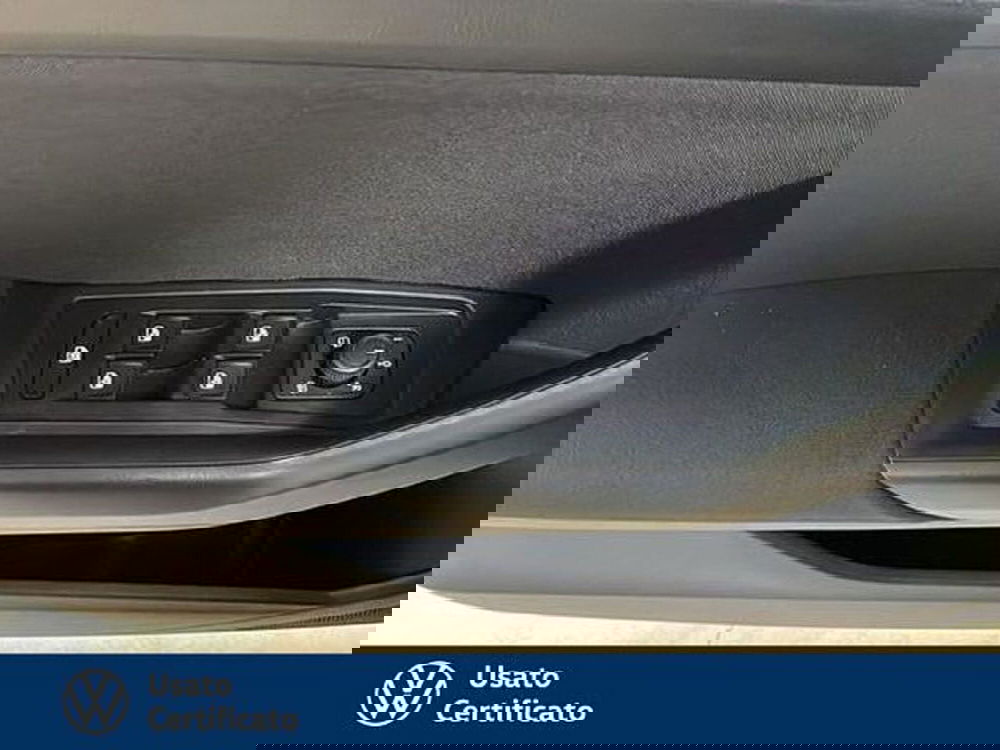 Volkswagen T-Roc usata a Vicenza (17)