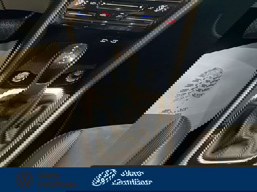 Volkswagen T-Roc usata a Vicenza (11)