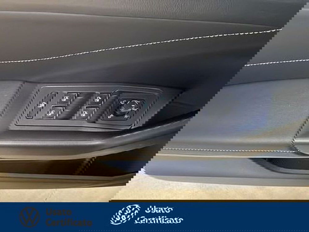 Volkswagen T-Roc usata a Vicenza (17)