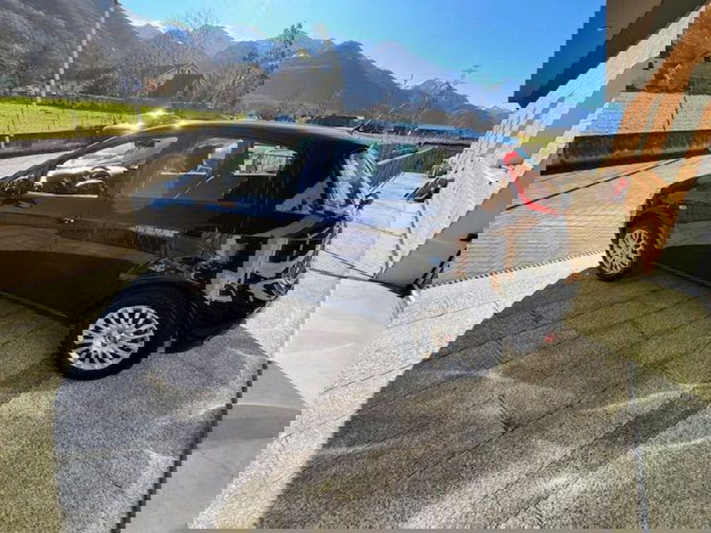 Fiat Punto usata a Verbano Cusio Ossola (7)