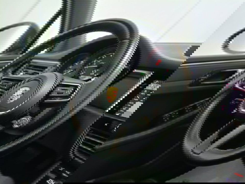 Porsche Macan usata a Teramo (14)