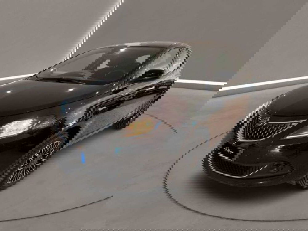 Lancia Ypsilon usata a Caltanissetta