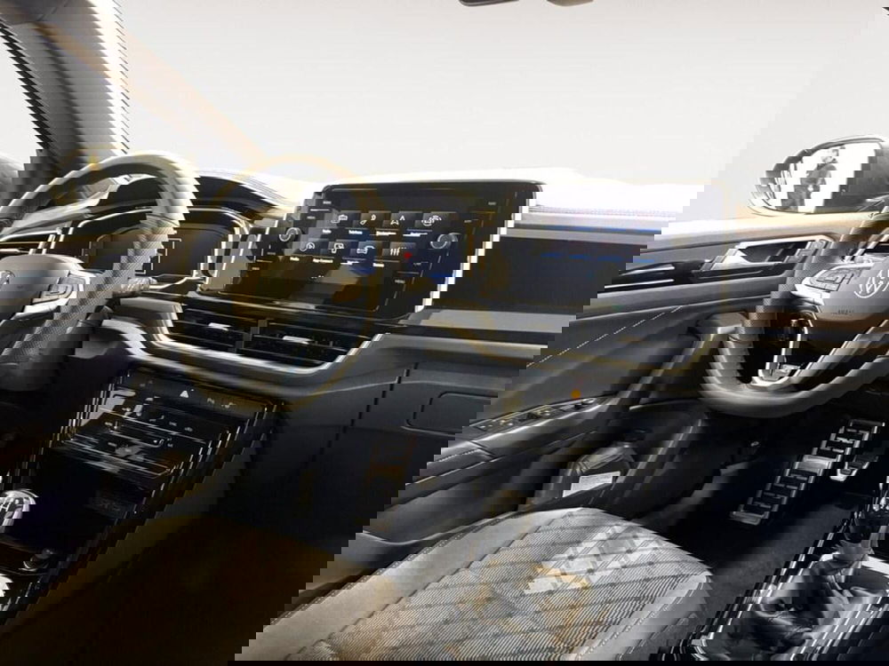 Volkswagen T-Roc nuova a Ravenna (10)