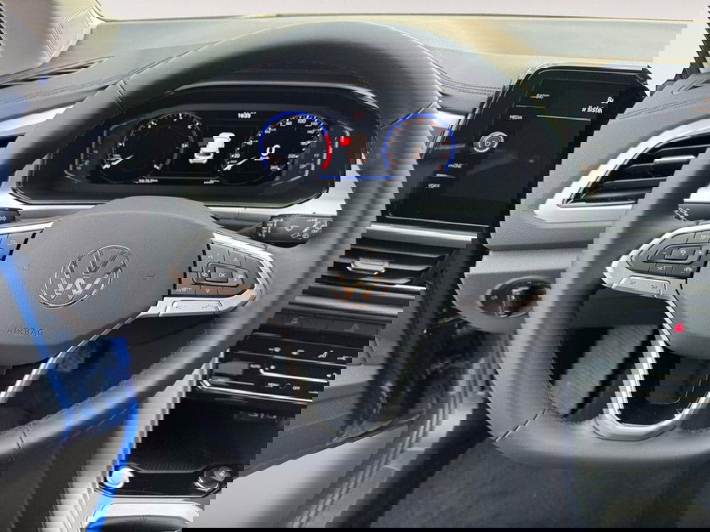 Volkswagen T-Roc nuova a Ravenna (12)