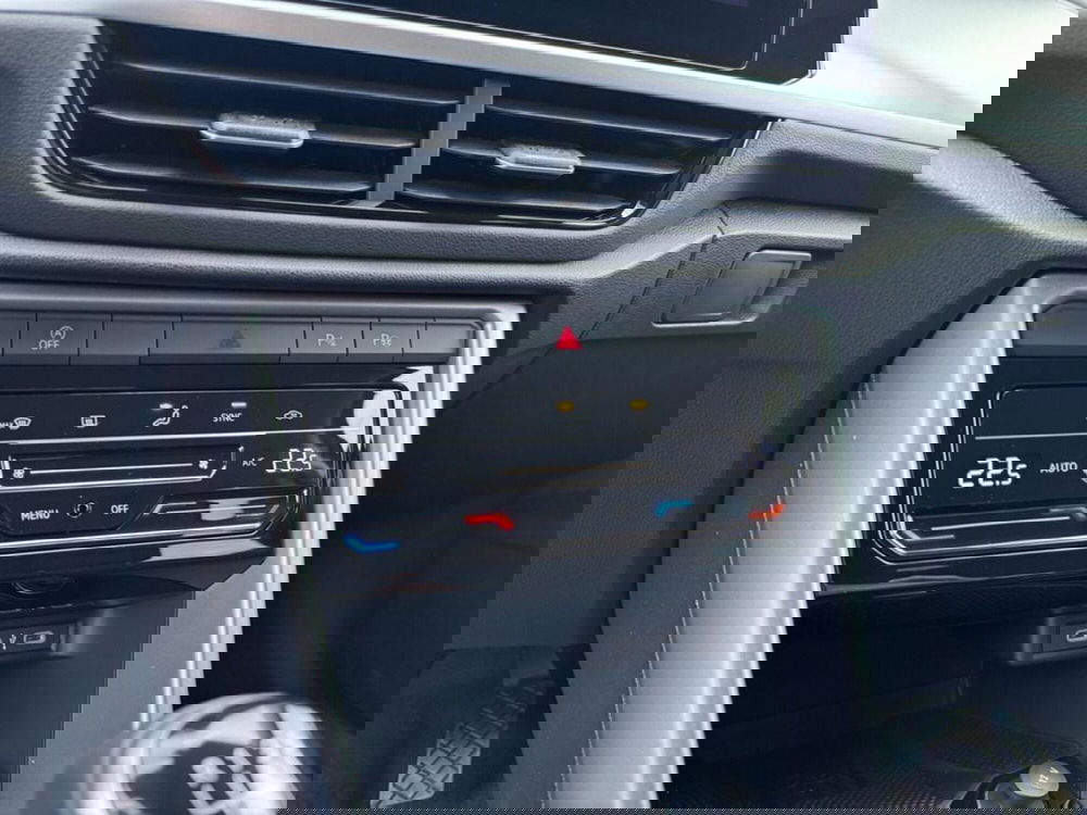 Volkswagen T-Roc nuova a Ravenna (15)