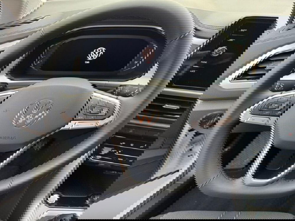 Volkswagen T-Roc nuova a Ravenna (12)