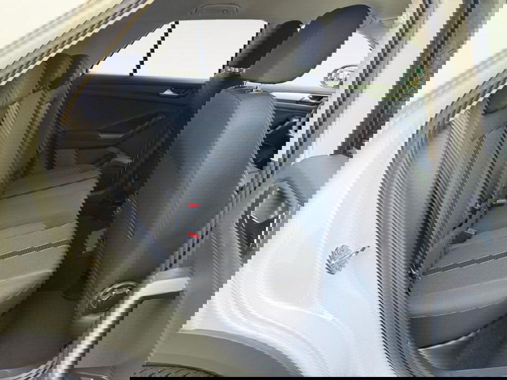 Volkswagen T-Roc nuova a Ravenna (8)