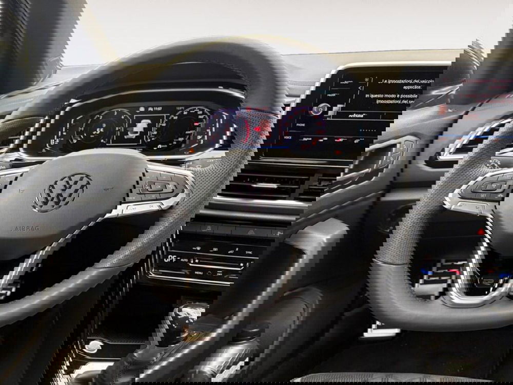 Volkswagen T-Roc nuova a Ravenna (11)