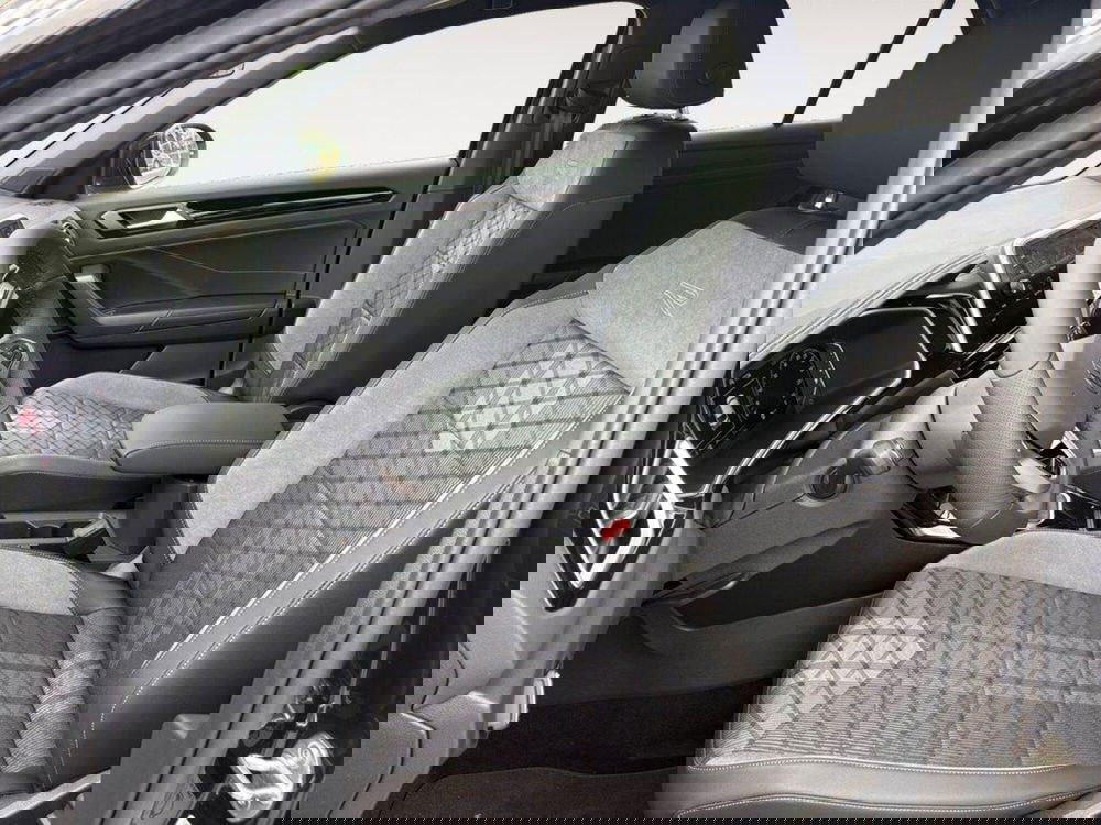 Volkswagen T-Roc nuova a Ravenna (15)