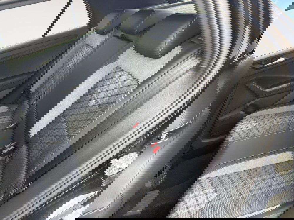 Volkswagen T-Roc nuova a Ravenna (7)