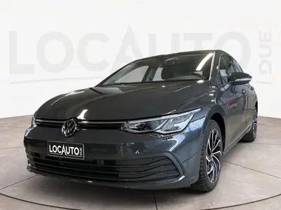 Volkswagen Golf 1.0 eTSI EVO DSG Life del 2024 usata a Torino