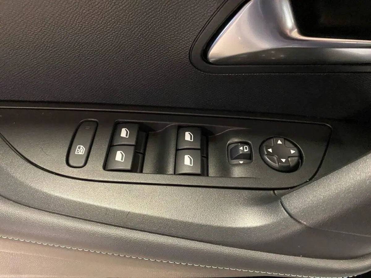 Peugeot 2008 usata a Torino (13)