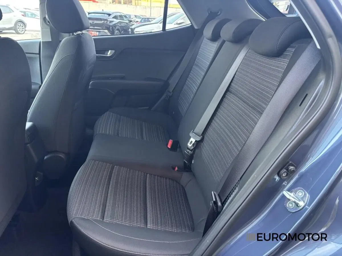 Kia Stonic usata a Bari (10)